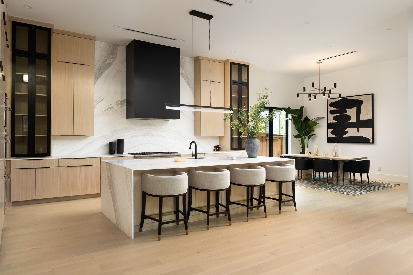 7111 Coronado Ave, Dallas, TX — residential real estate photography by Modan Media